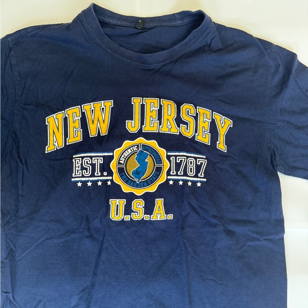 Mens New Jersey Navy Blue 
Cotton Tee Shirt Size Small - Picture 2 of 2